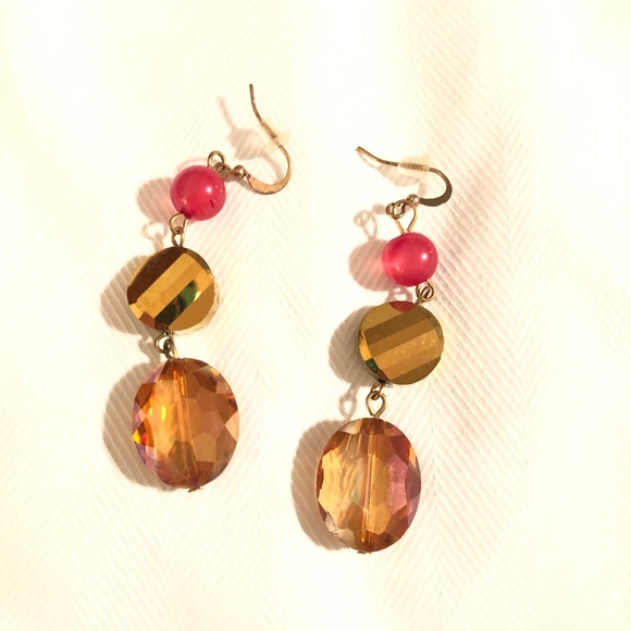 NWT Shop Style Coral/ Gold Necklace and Earring set - Picture 9 of 11